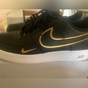 Nike Air Force 1 Black and Gold AF1 Men’s size 14 excellent condition